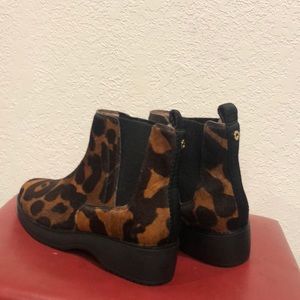 Leopard print ankle boots from loose et cie